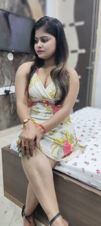 Call girls Pragati Vihar (⑨⑨⑤⑧*⎷➏➋➏➏➒➍)