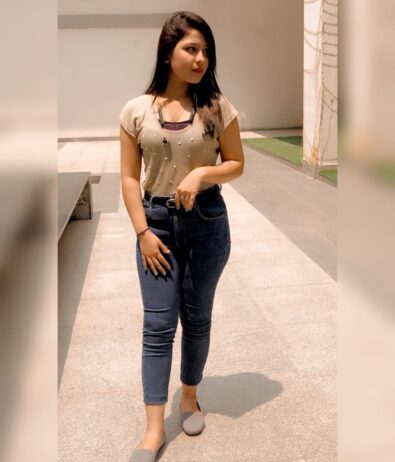 Call Girls In Vidhan Sabha Metro~8587000828 Escort