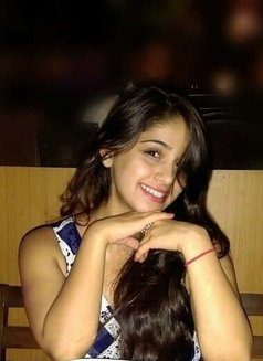 simran-indian-escort-in-mumbai-9134948_listing