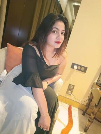 Call Girls In Delhi INA Colony↠8448429160✔️