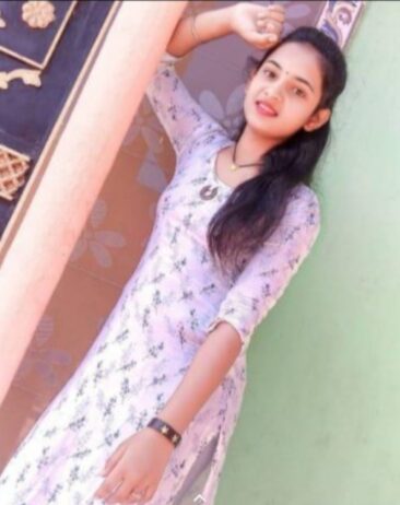 Call girl in call out call dono available hai ah hotel me jana sab kuchh ok full genuine service