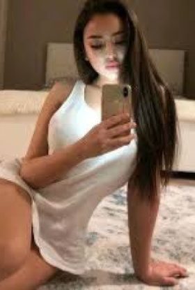 Beauty ↠Call Girls In SecTor 75 Noida ☎ 9870522265 Escorts Service In 24/7 Delhi NCR