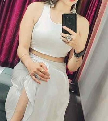 CALL GIRLS IN DELHI Malviya Nagar꧁❤ 7042104524 ❤꧂ESCORTS SERVICE