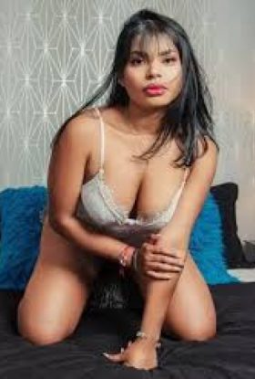 Ghaziabad Russian Escorts in Crossing Republick ☎️9990211544 Ghaziabad Call Girls Service