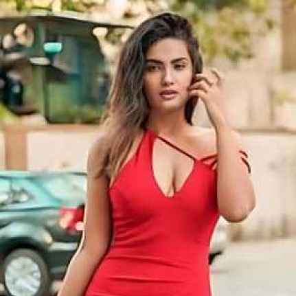 Juhu Escorts Service & Call Girls Near Novotel Hotel Mumbai Juhu Beach 9004554577 Call Girls