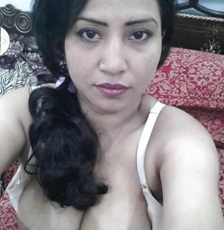 Low price video call sex whatsapp available 24 hours