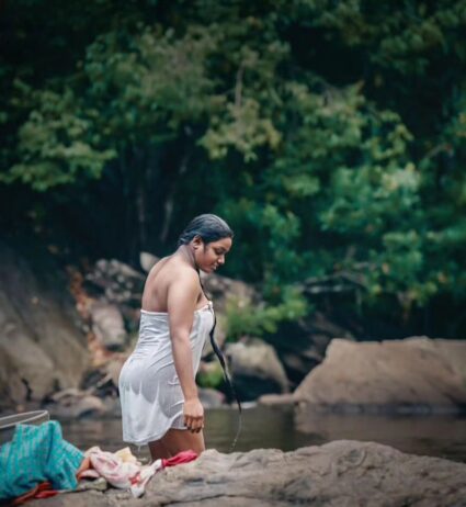 CALL GIRLS IN DELHI ASHOK NAGAR 9711881147 WOMEN SEEKING MEN 24/7 SERVICE