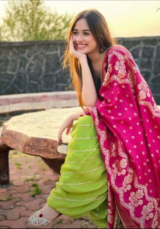 call girls in delhi  women seeking men munirka 9711881147 Real Meet Call Girls Escort Service