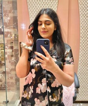 Bollywood-Actress-Models-Escorts-in-India-Dubai-London-Paris-New-York-41
