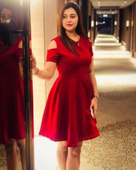 Bollywood-Actress-Models-Escorts-in-India-Dubai-London-Paris-USA-UK-1-1