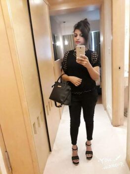 Bollywood-Actress-Models-Escorts-in-India-Dubai-London-Paris-USA-UK-64