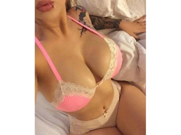 The Perfect Combination Of Cute And Sexy Call Girls Near Hyatt Regency Kolkata