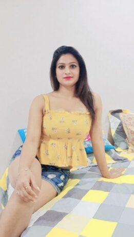 24 house available in call out call dono available hai ah hotel mei Jana sab kuchh ok