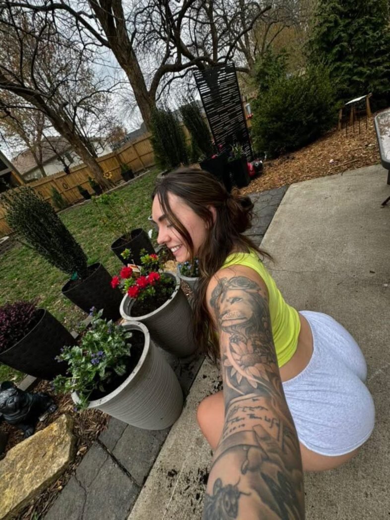 Call Girls In Shalimar Bagh 9958659377′ Delhi Escorts