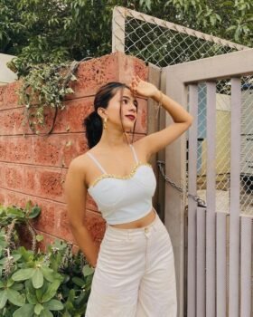 82250c97af9c7222feaf79eaa0075f72-4