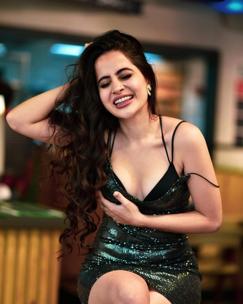 Dubai Indian Escort	+971585792090 Dubai Indian Escort