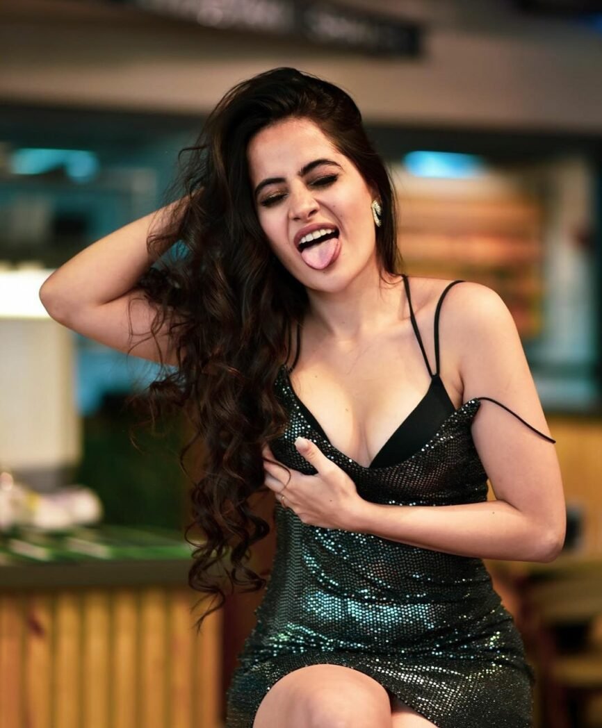 Dubai Indian Escort	+971585792090 Dubai Indian Escort