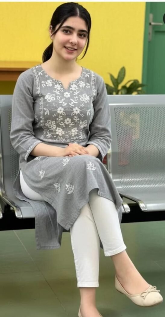 Call Girls In Delhi 7428472872 Escort Service In Near Green Park Metro