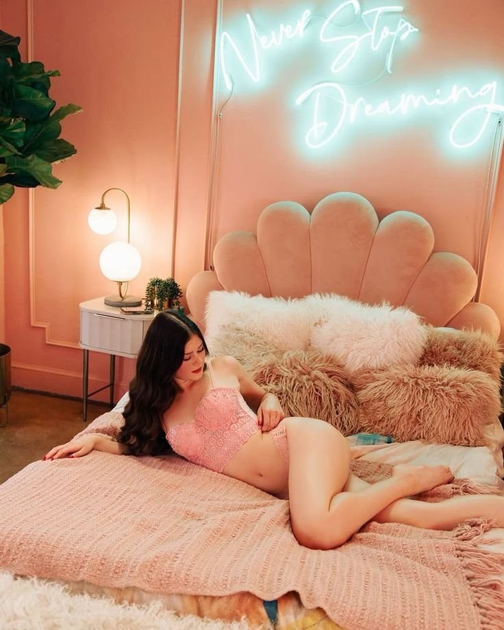 Meera Bagh Call Girls ((9599809833)) Low Rate Call Girls Service