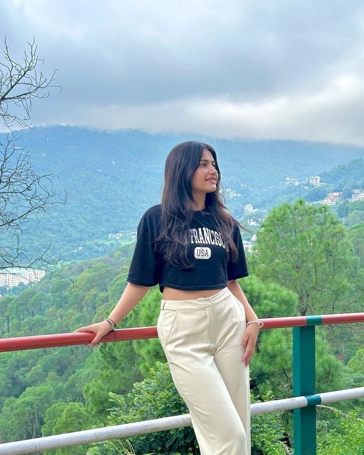 Call Girls In Munirka  ,9958337988 xxxxxxxxx