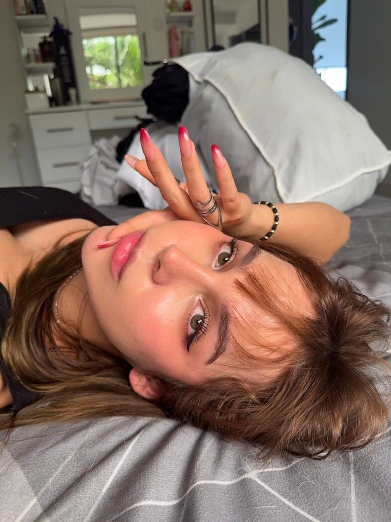 9319099832 Call  Girls In Kalkaji   Escort Services Indepedent