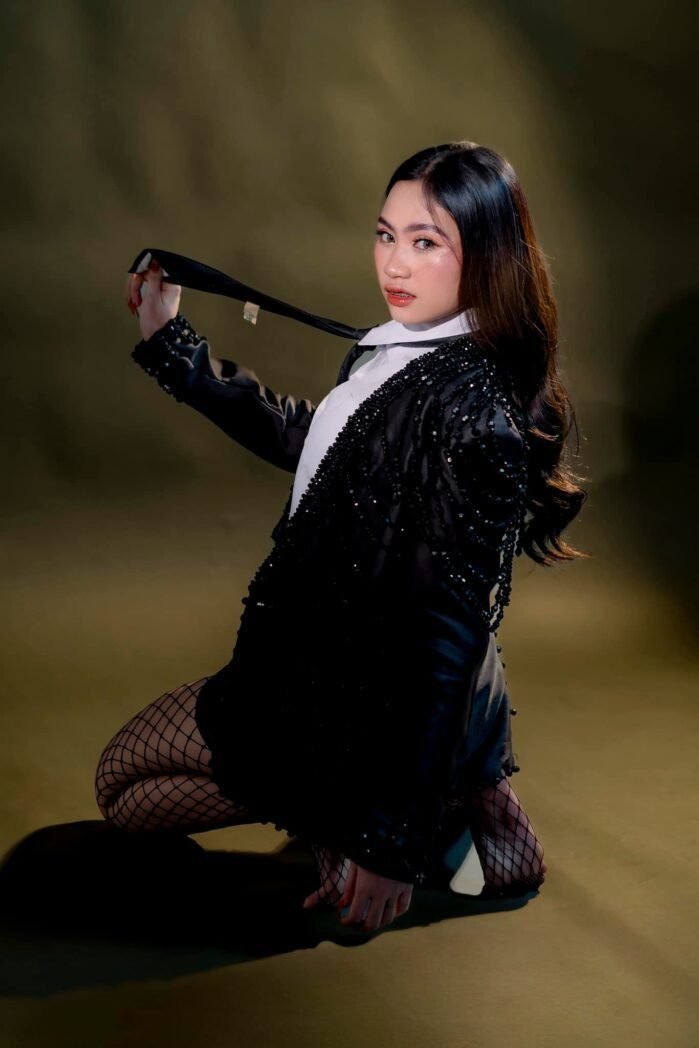 Call Girls in Rohini Sector-37 9999833992 Delhi …